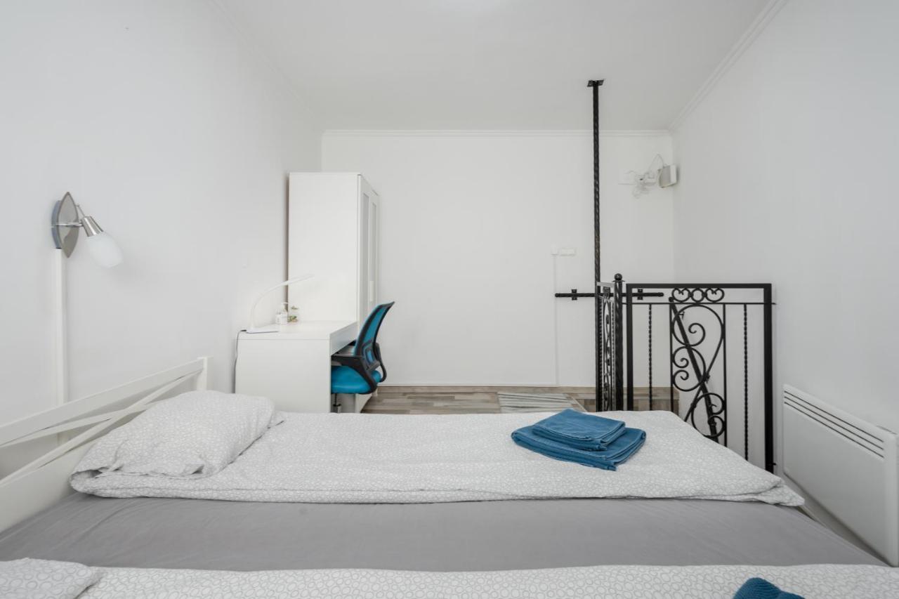 Bpr Simply Azure Apartment Budapest Exterior foto